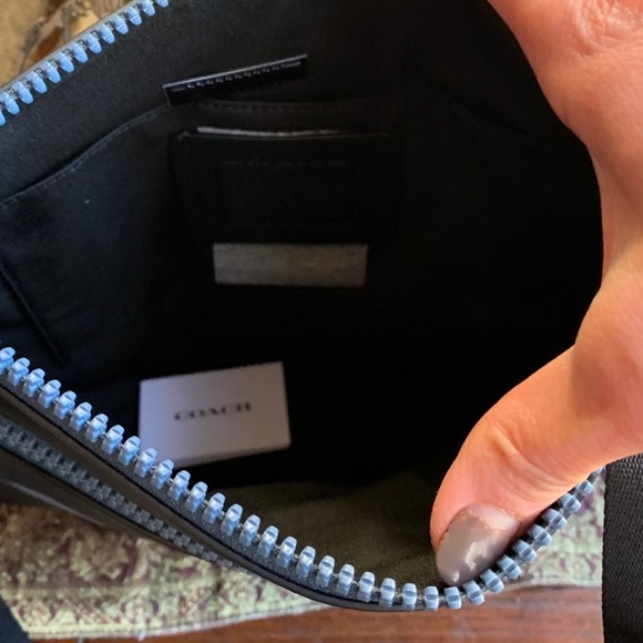 UNISEX -Authentic COACH Calf leather Logo zip top shoulder/Crosby - Picture 10 of 14